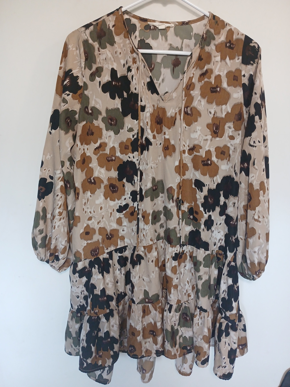 Boho Floral Tiered Long-Sleeve Dress in Beige, Olive & Black - Picture 9 of 12
